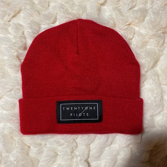 21 pilots red beanie Clearance